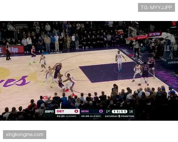 戈贝尔篮下护筐主导挡拆压制对手内线降低禁区命中