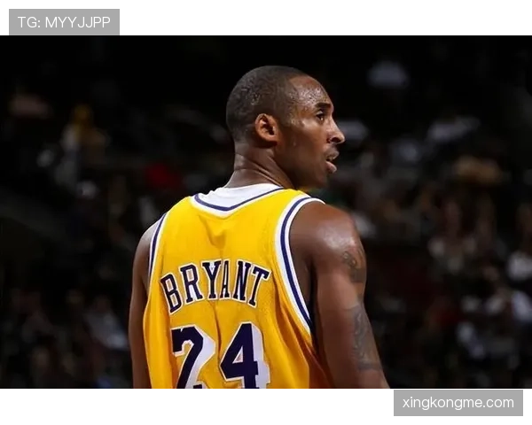 科比无球跑动撕裂防线，关键回合得分结构重塑湖人战术