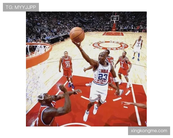乔丹无球切入主导关键回合，改变公牛进攻结构