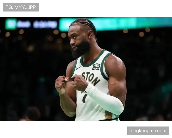 杰伦·布朗突破能力提升拉开防线，助凯尔特人进攻更具威胁
