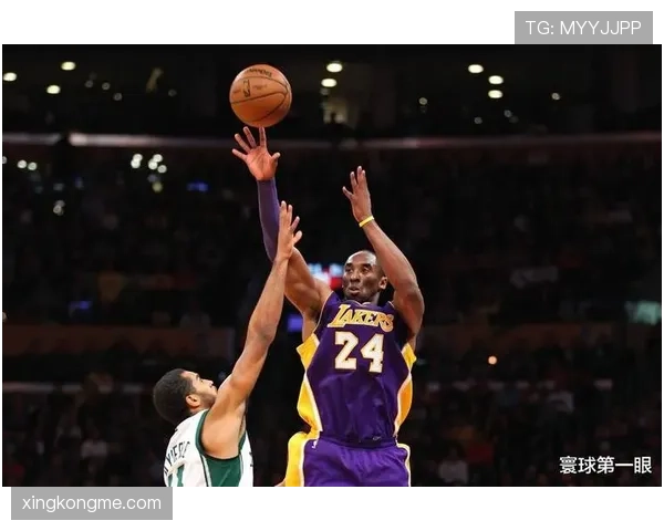 科比后期无球跑动提升效率 拉开队友空位机会明显增强